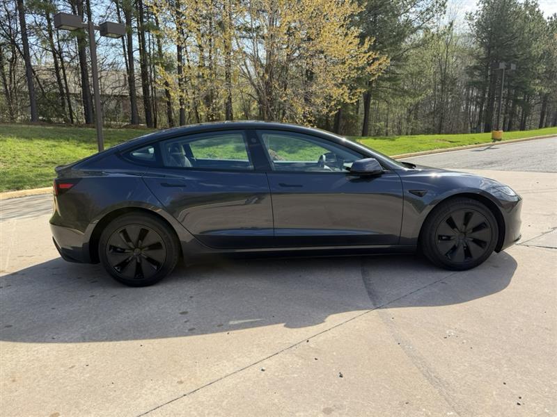 2025 Tesla Model 3 Long Range - Photo 11