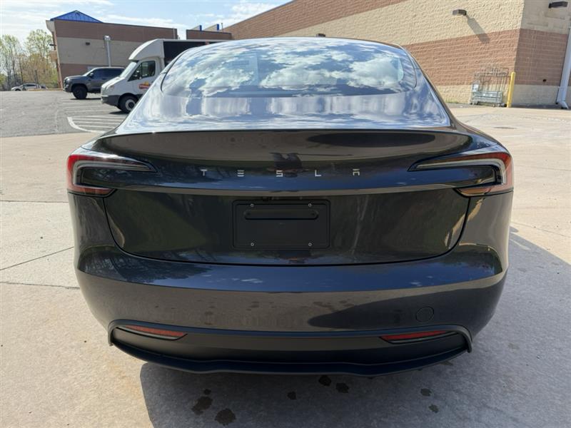 2025 Tesla Model 3 Long Range - Photo 13