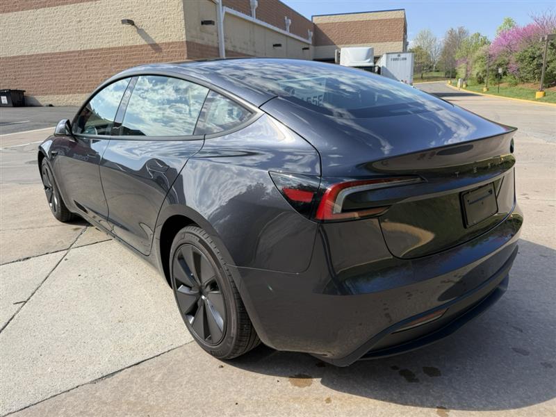 2025 Tesla Model 3 Long Range - Photo 14