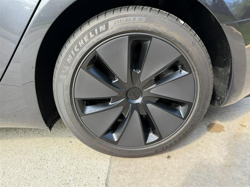 2025 Tesla Model 3 Long Range - Photo 16