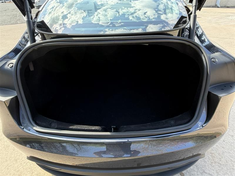 2025 Tesla Model 3 Long Range - Photo 23