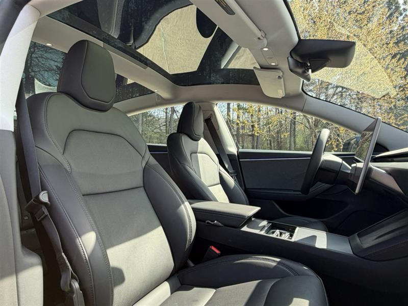 2025 Tesla Model 3 Long Range - Photo 26