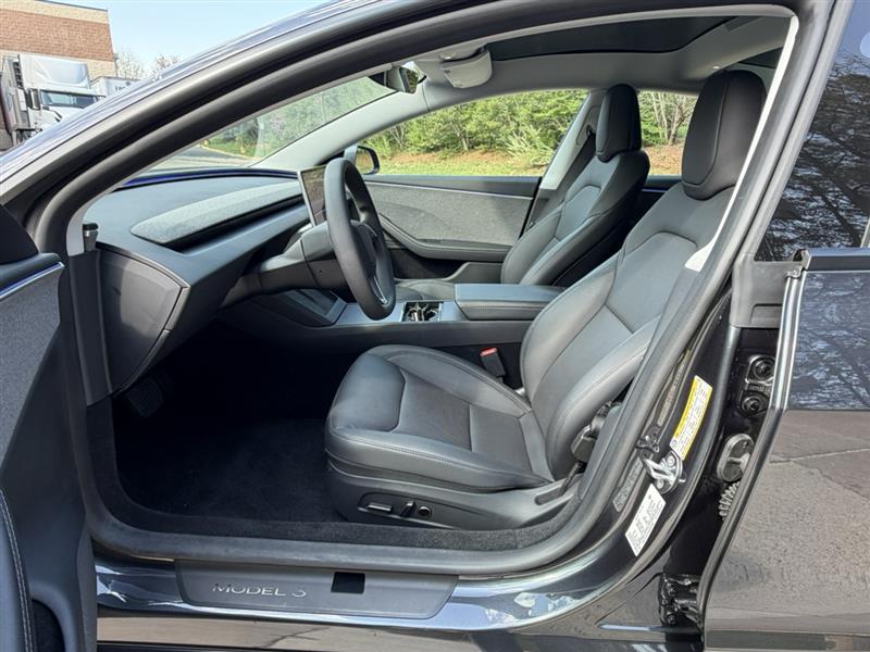 2025 Tesla Model 3 Long Range - Photo 27