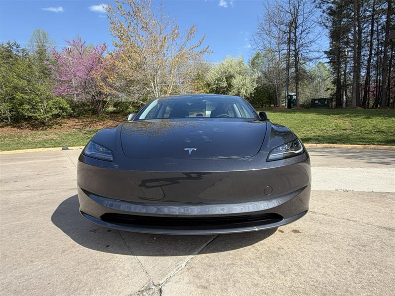 2025 Tesla Model 3 Long Range - Photo 5