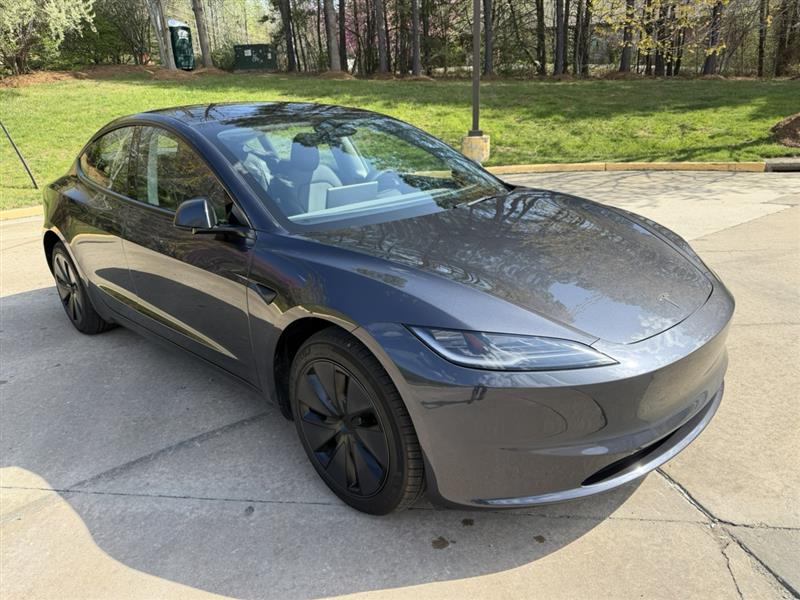 2025 Tesla Model 3 Long Range - Photo 7