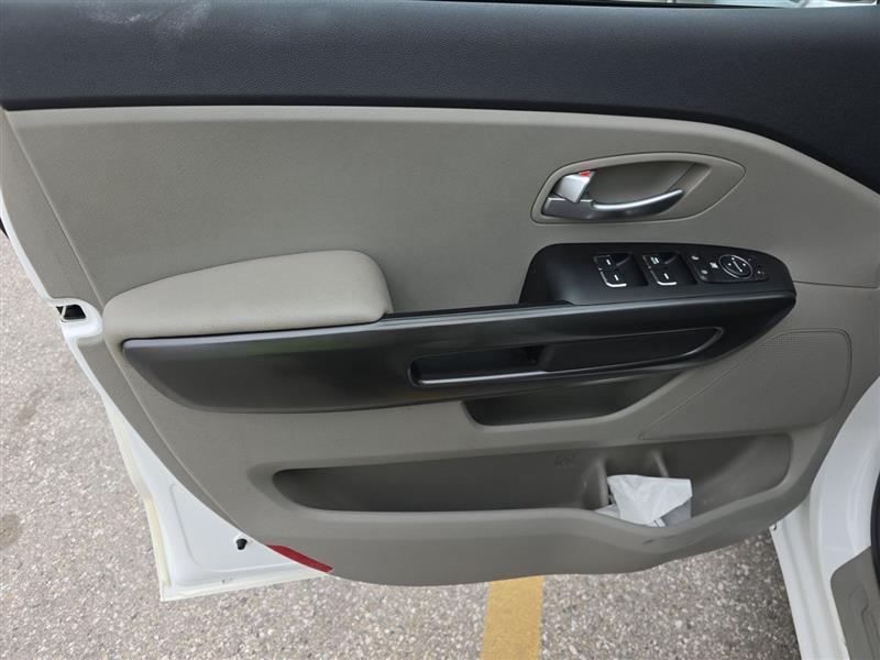 2020 Kia Sedona EX - Photo 13