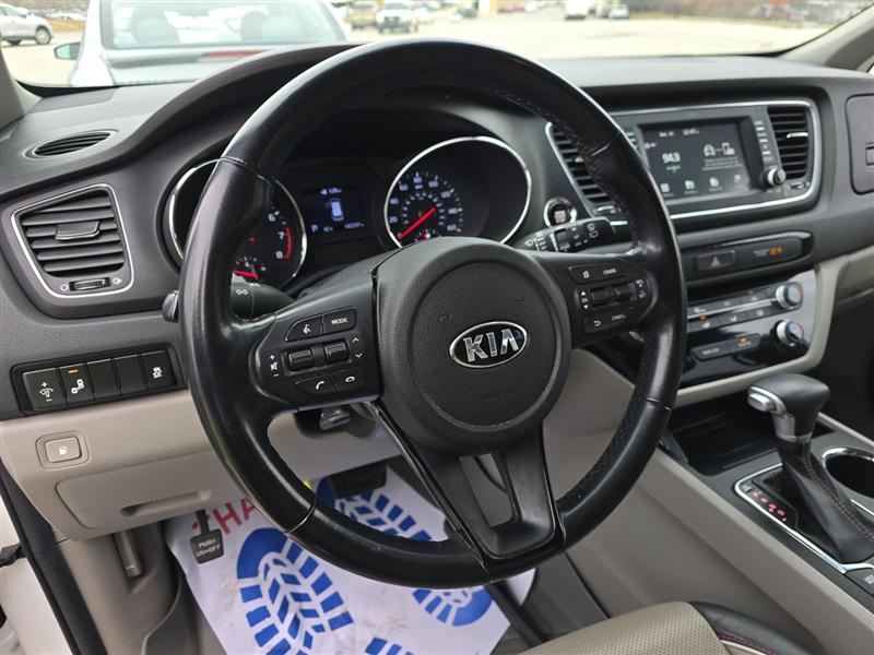 2020 Kia Sedona EX - Photo 14
