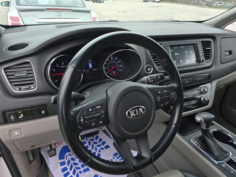 2020 Kia Sedona EX - Photo 15