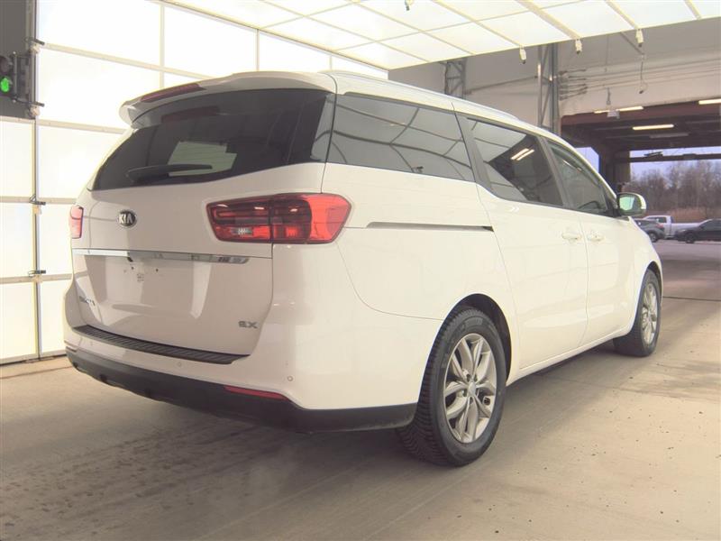 2020 Kia Sedona EX - Photo 5