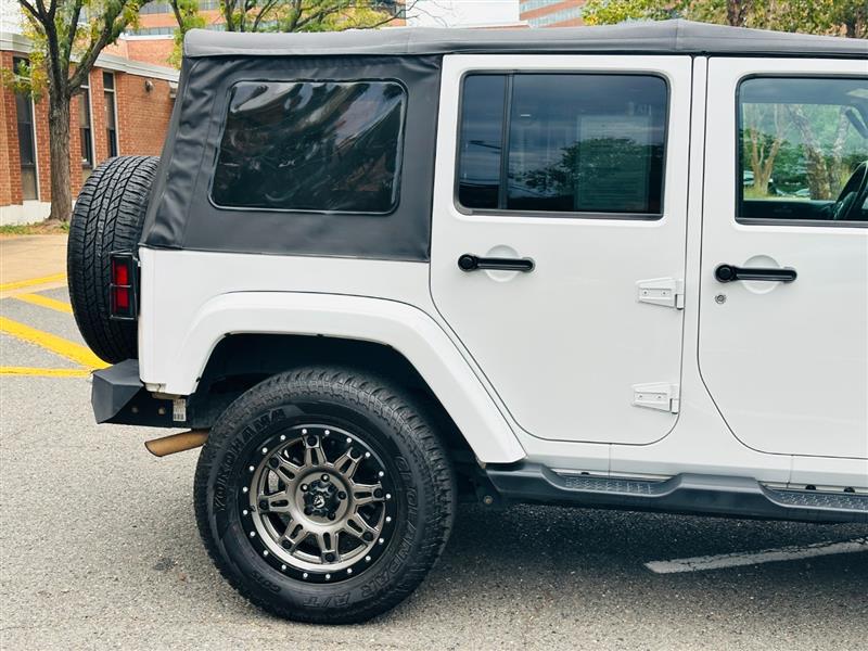 2015 Jeep Wrangler Unlimited Sahara - Photo 42