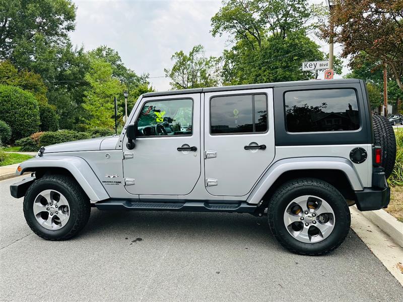 2018 Jeep Wrangler JK Unlimited Sahara - Photo 12