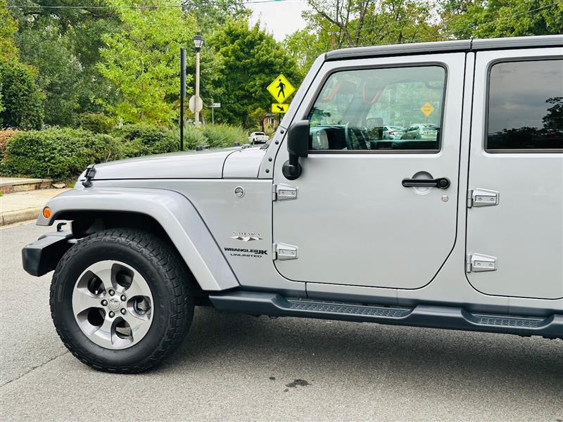 2018 Jeep Wrangler JK Unlimited Sahara - Photo 17