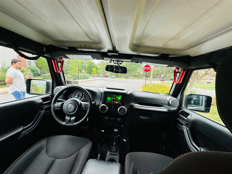 2018 Jeep Wrangler JK Unlimited Sahara - Photo 29