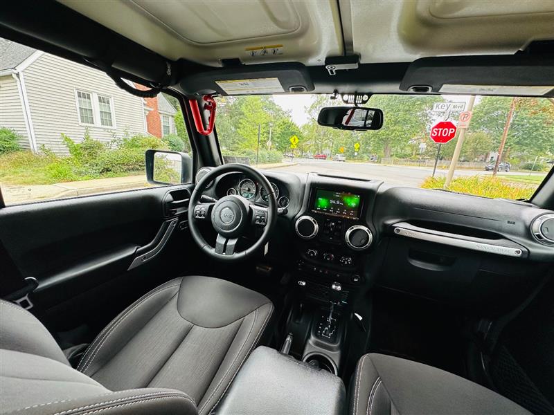 2018 Jeep Wrangler JK Unlimited Sahara - Photo 31