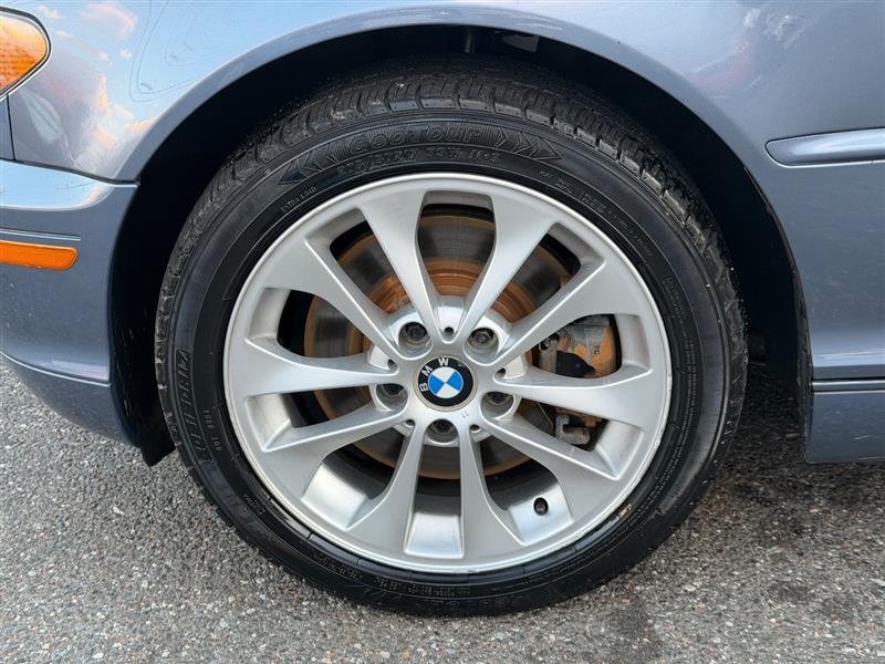 2004 BMW 3 Series 330 - Photo 10