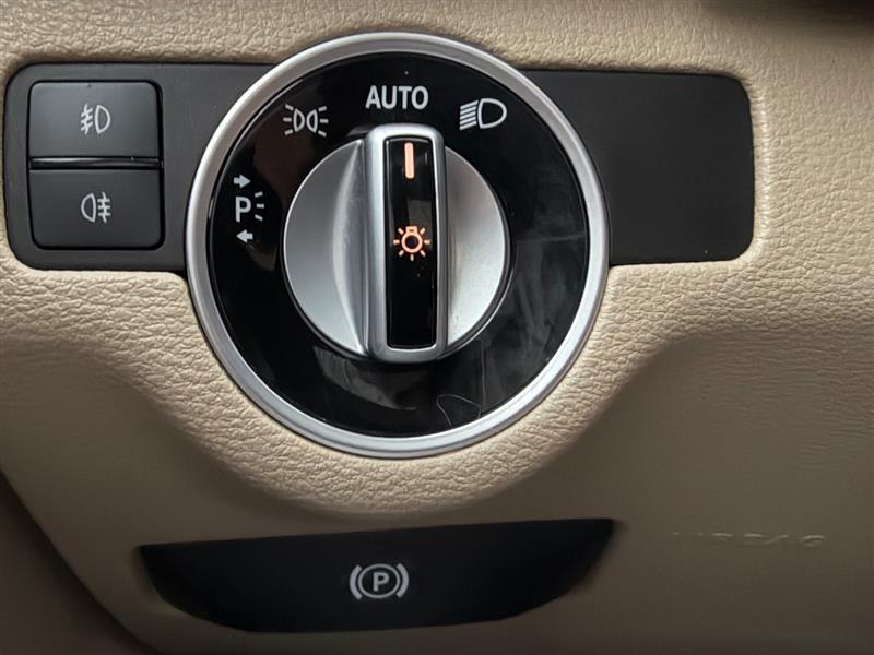 2012 Mercedes-Benz GLK-Class GLK350 - Photo 53