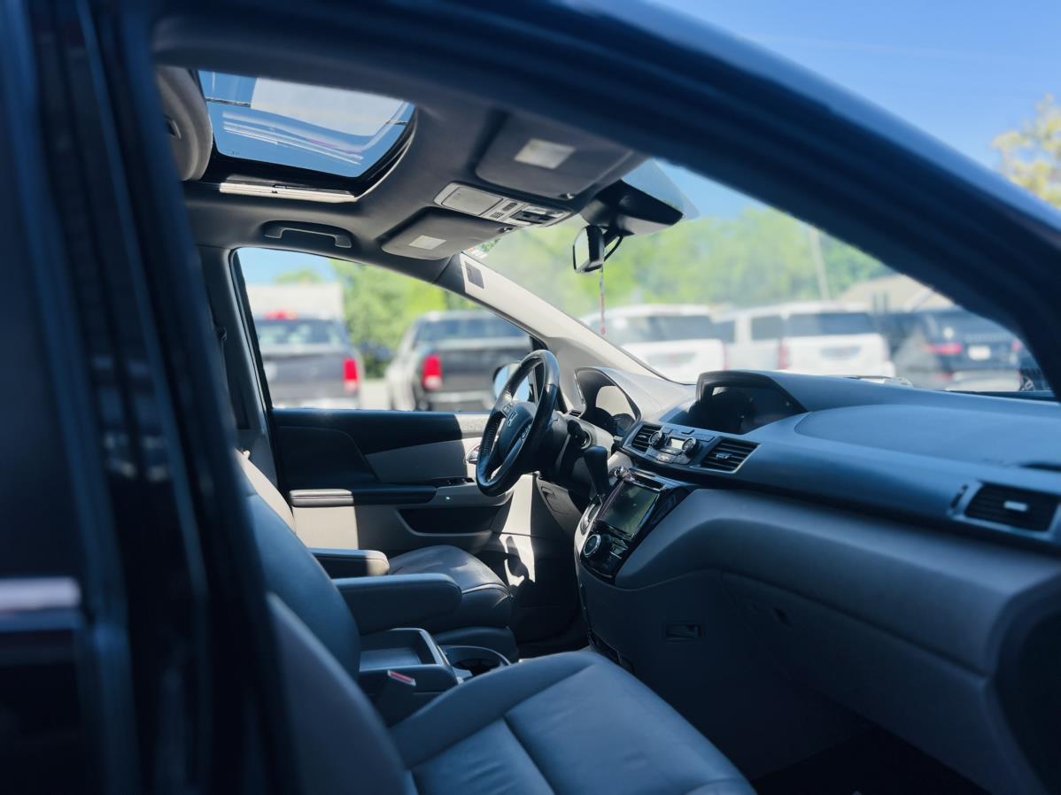 2014 Honda Odyssey EX-L - Photo 23