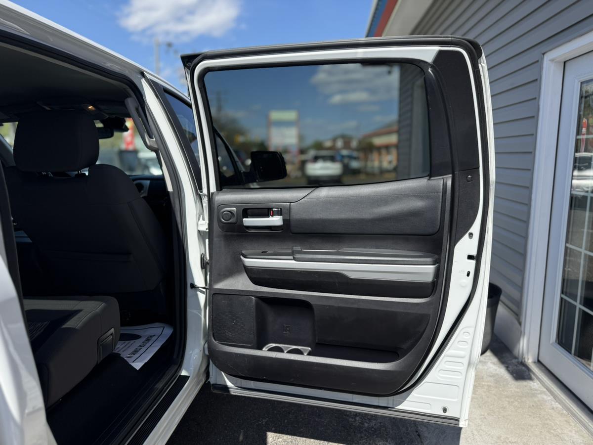 2021 Toyota Tundra SR5 - Photo 16