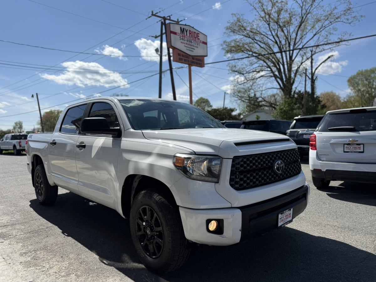 2021 Toyota Tundra SR5 - Photo 5