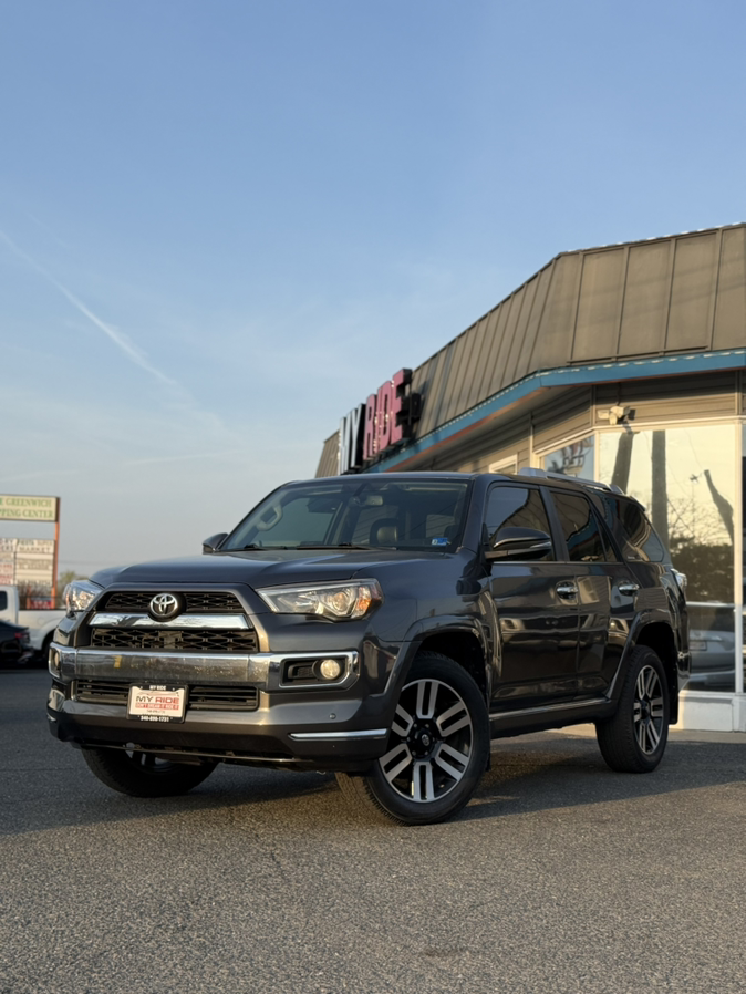 2016 Toyota 4Runner Limited 4x4 V6's photo