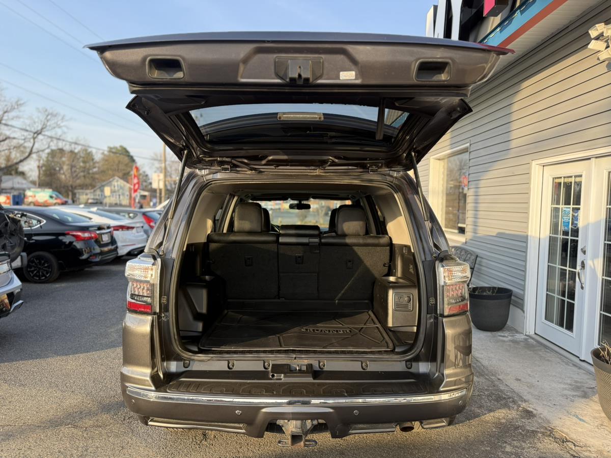 2016 Toyota 4Runner Limited - Photo 14