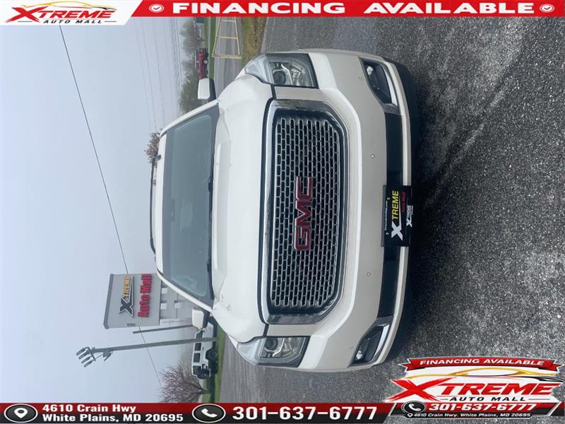 2015 GMC Yukon 4WD Denali's photo