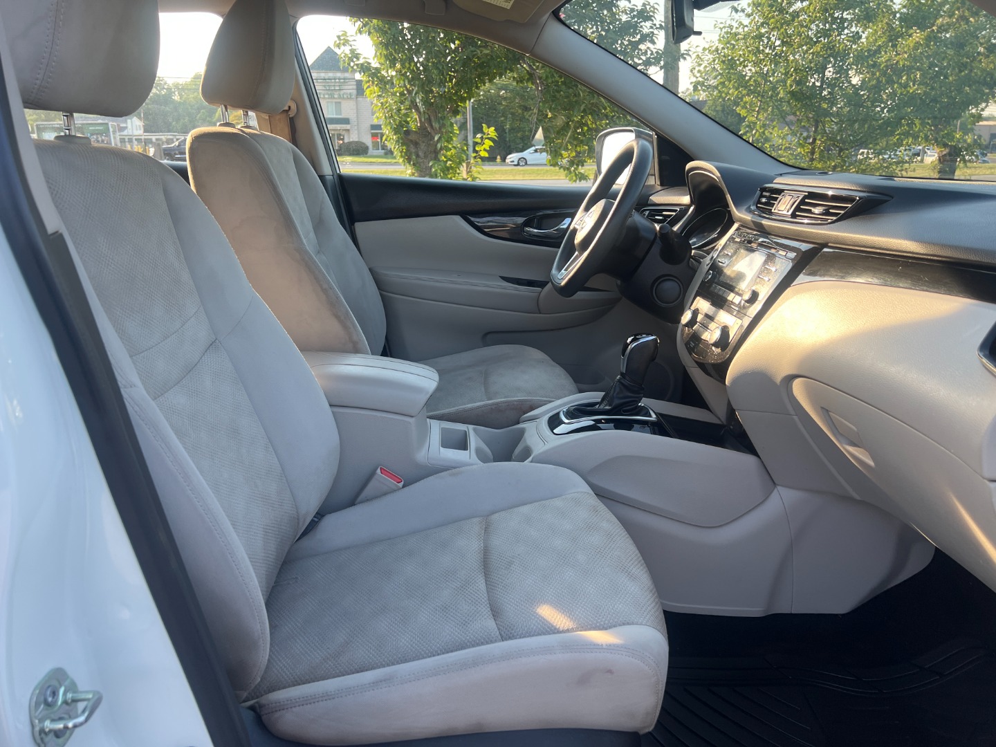 2018 Nissan Rogue Sport SV - Photo 35