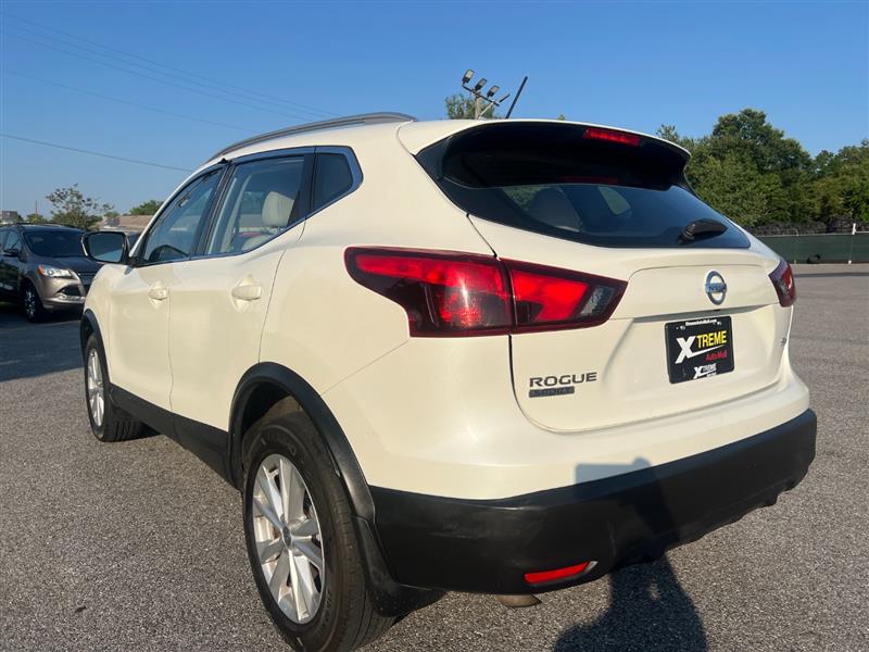 2018 Nissan Rogue Sport SV - Photo 6