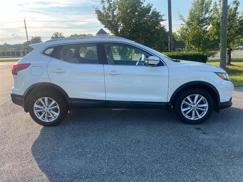 2018 Nissan Rogue Sport SV - Photo 12