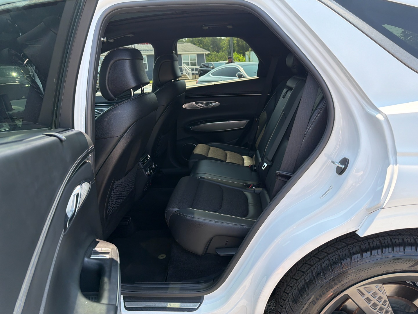 2023 GENESIS GV70 Standard - Photo 23