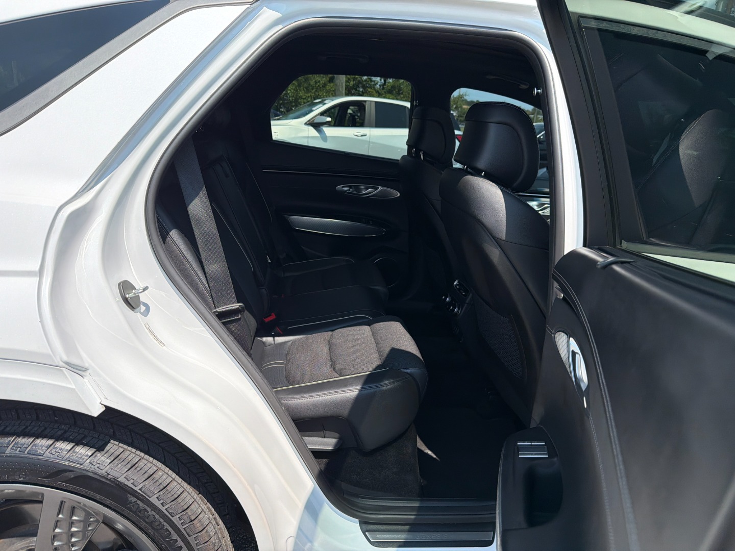 2023 GENESIS GV70 Standard - Photo 31