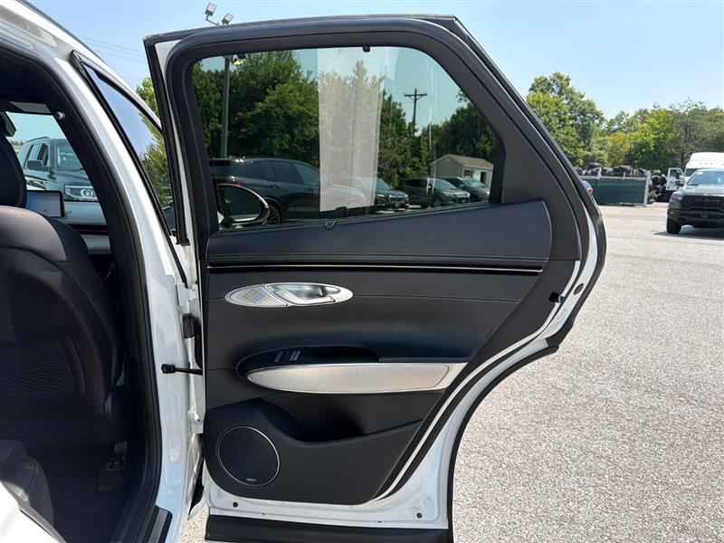 2023 GENESIS GV70 Standard - Photo 30