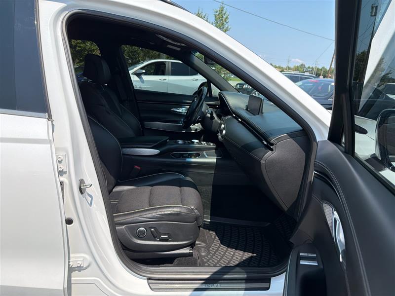 2023 GENESIS GV70 Standard - Photo 36