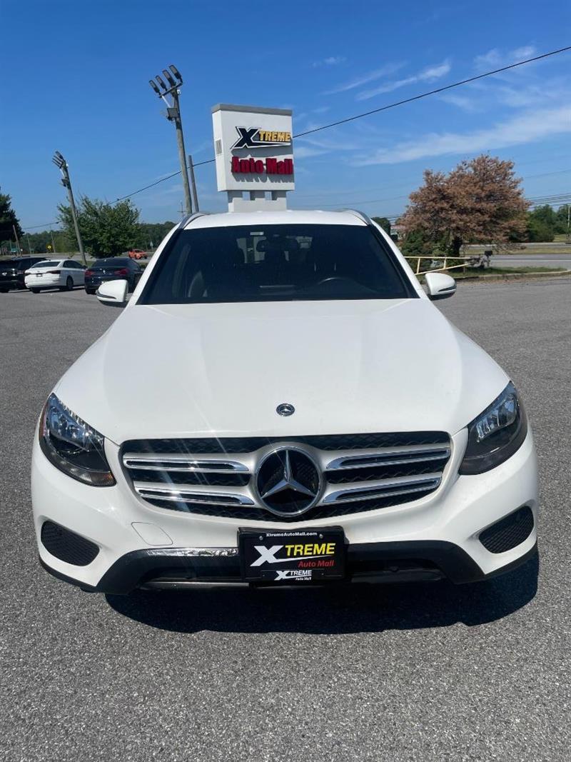 2019 Mercedes-Benz GLC GLC300 4MATIC's photo