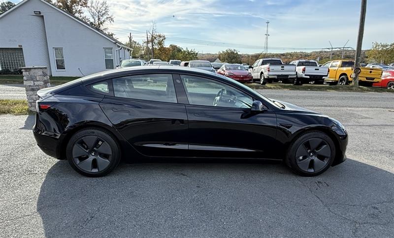 2022 Tesla Model 3 Long Range - Photo 6