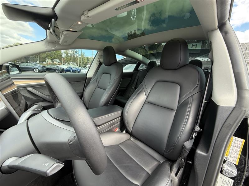 2022 Tesla Model 3 Long Range - Photo 9