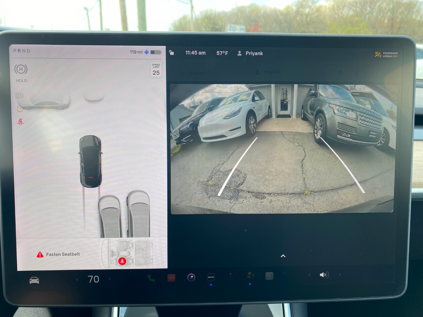 2025 Tesla Model Y Long Range - Photo 28